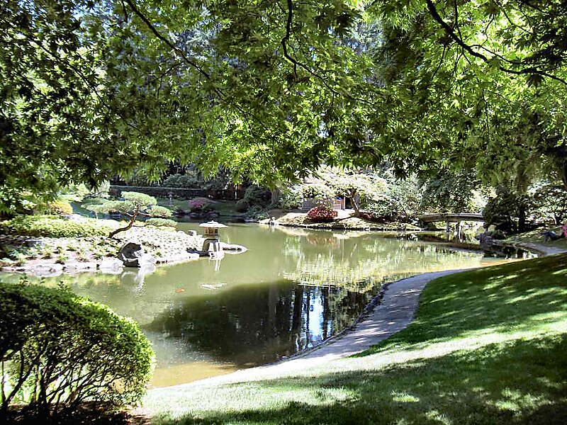 Nitobe Memorial Garden