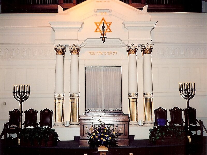 Temple Sinai