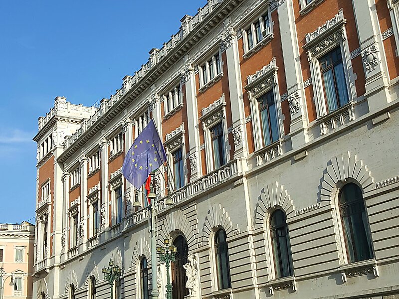 colonna, 罗马/罗马, 意大利 / 义大利的众议院 | sygic travel