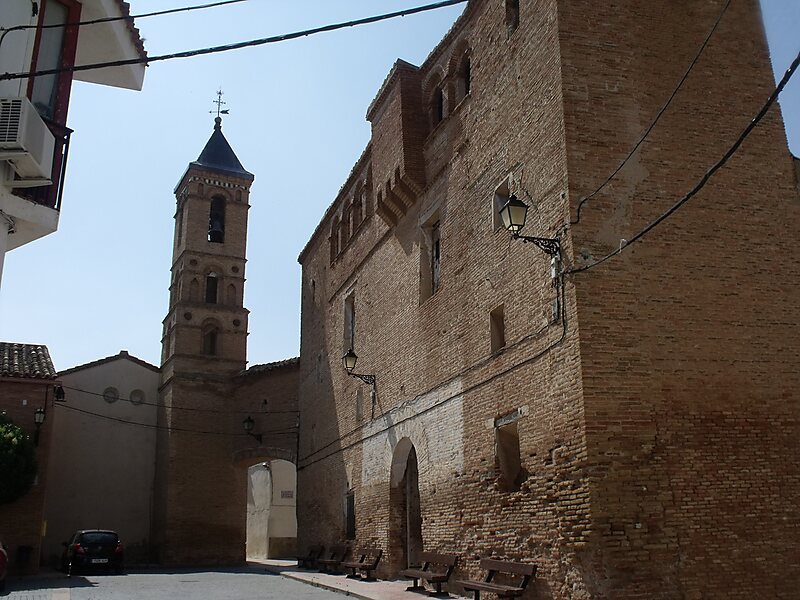 Palacio fortificado de los duques de Villahermosa en Mozota, España