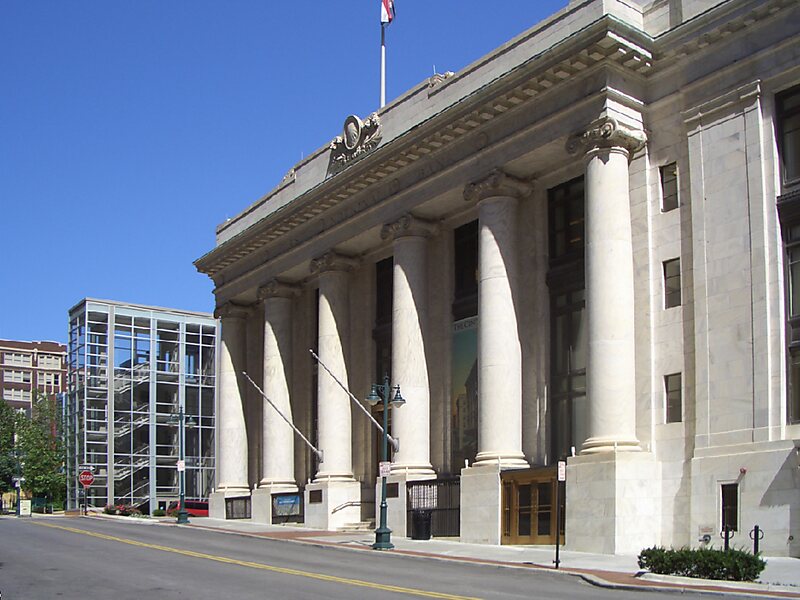 Kansas City Public Library in Kansas City, USA | Tripomatic