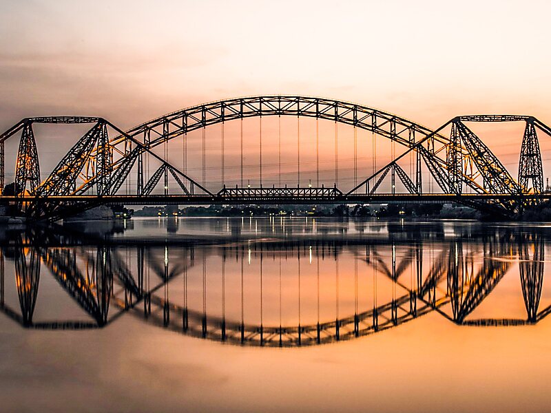 Ayub Bridge in Sukkur, Pakistan | Tripomatic