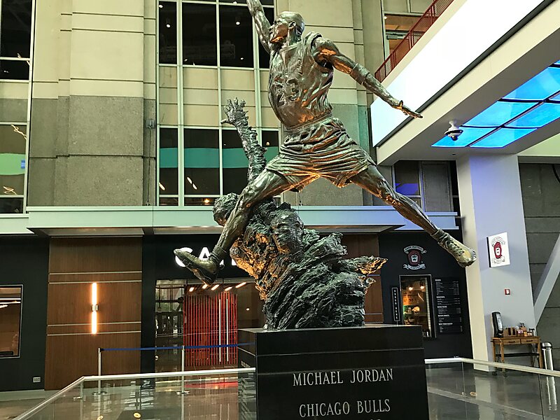 Michael Jordan Statue