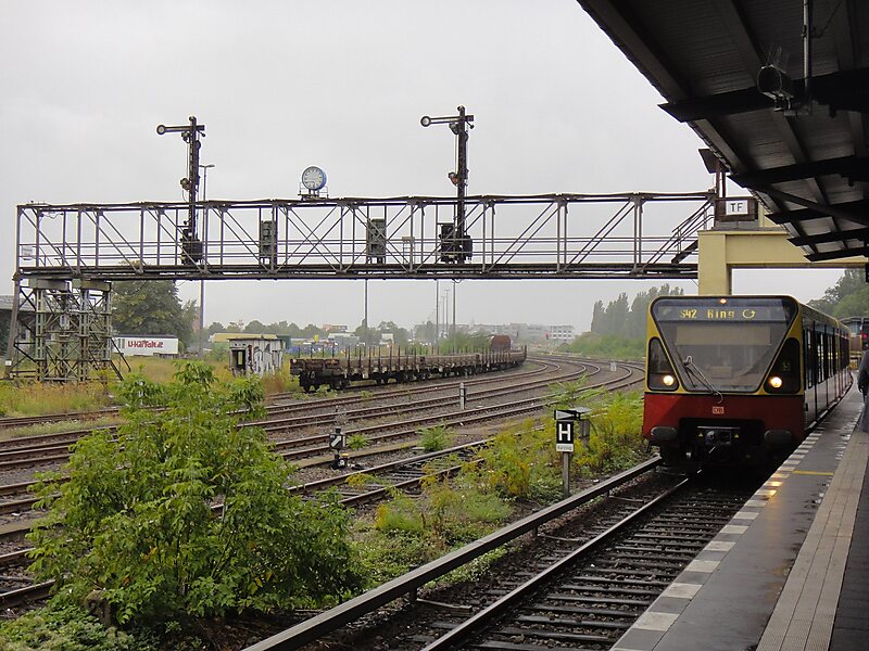 Berlin-Tempelhof station