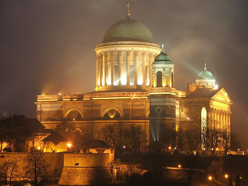 Cathédrale Saint-Adalbert d'Esztergom - Esztergom, Hongrie ...