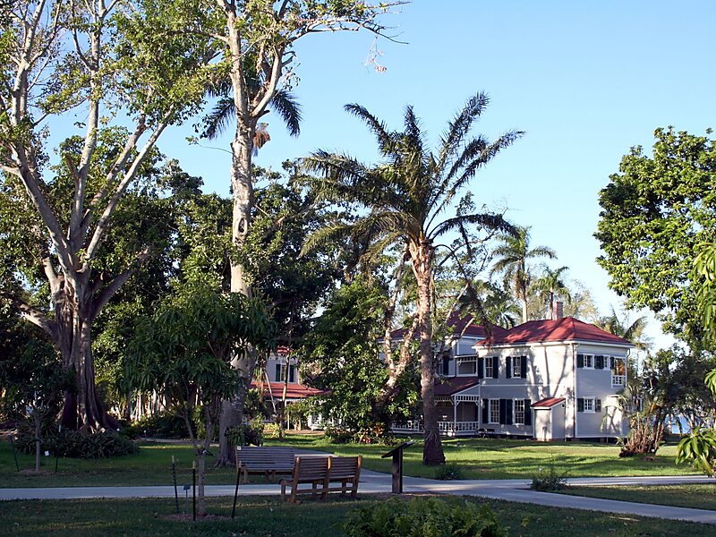 Edison and Ford Winter Estates