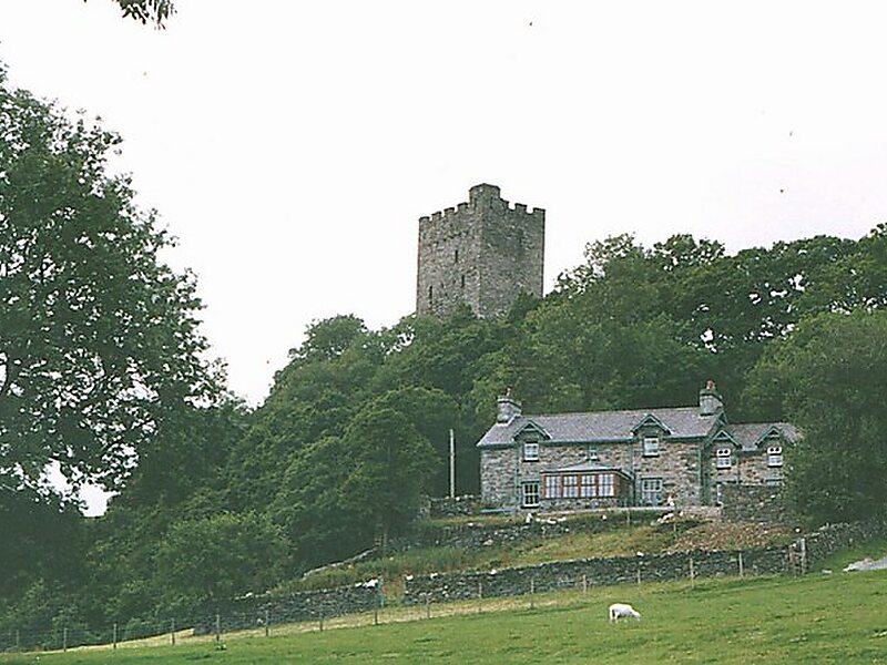 Dolwyddelan Castle