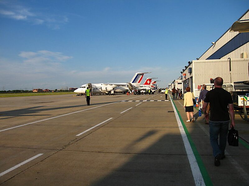 Aeropuerto De La Ciudad De Londres En Londres Reino Unido Sygic Travel