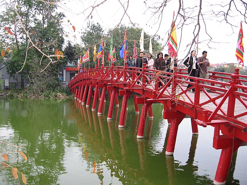 Hoàn Kiếm Lake