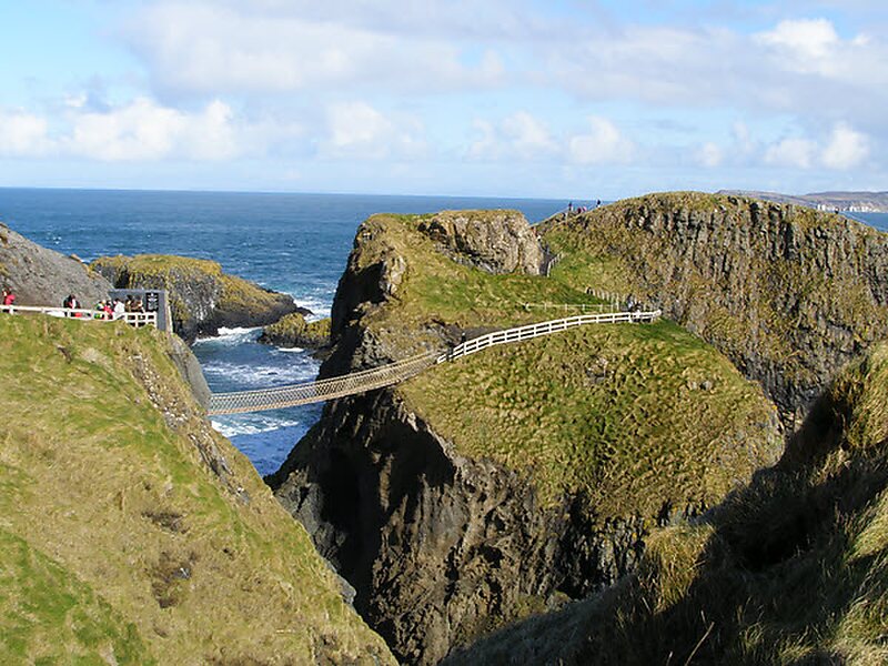 Carrick a Rede Rope Bridge